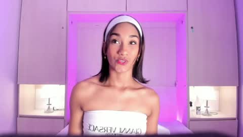 Snapshot of anaacollins_ chatting on May 2026 11:59:01 AM anaacollins_ online show from May 2026 11:59:01 AM