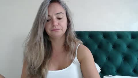 Ana online show from October 2025 07:20:02 AM