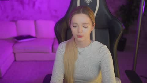 Snapshot of anabel054 chatting on December 2025 08:52:01 AM Anabel Kira Zlata Kira Elice Lana Dominika Sofy Kaila Bridget online show from December 2025 08:52:01 AM