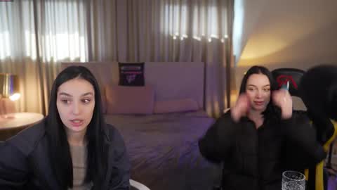 Sweet girls online show from March 2026 11:28:02 AM