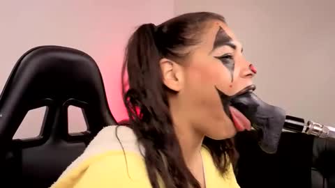 anabel alice gandara  online show from October 2025 10:44:02 AM