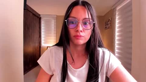 Snapshot of anabel_25 chatting on January 2025 05:09:01 PM Anabel online show from January 2025 05:09:01 PM