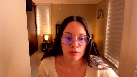 Anabel online show from October 2025 02:58:02 PM