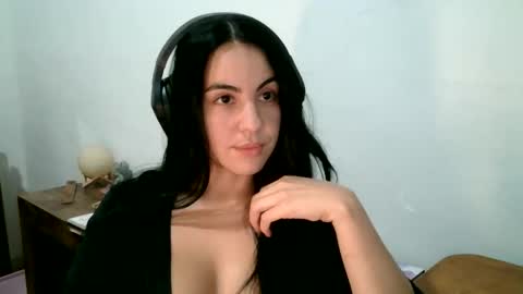 anabelenogueira1 online show from June 2026 11:33:02 PM
