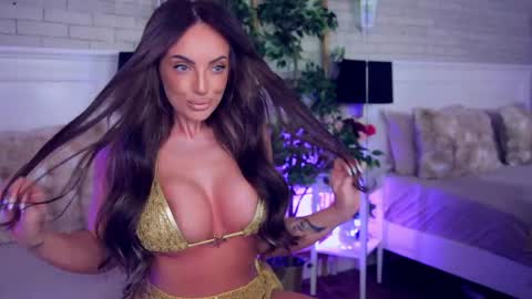 anabellastar online show from May 2026 03:35:02 AM