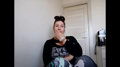 Snapshot of anabellovee chatting on April 2026 11:08:01 AM ANABELLOVEE online show from April 2026 11:08:01 AM