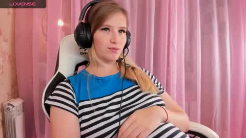 AnabelMelody online show from October 2025 06:08:01 PM
