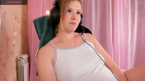 AnabelMelody online show from November 2025 05:59:01 PM