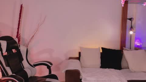 ANABEL WOLF  online show from April 2026 02:54:01 PM
