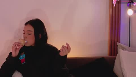 ANABEL WOLF  online show from April 2026 06:03:02 PM