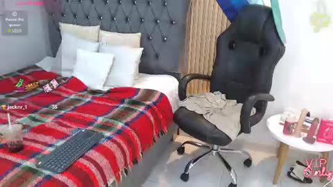 Snapshot of anaciet_evans chatting on July 2026 06:47:02 AM Anaciet Evans online show from July 2026 06:47:02 AM