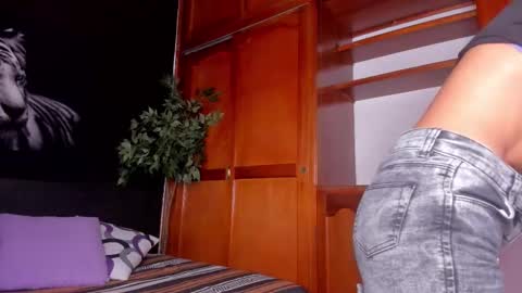 Anahi online show from September 2025 03:07:02 AM