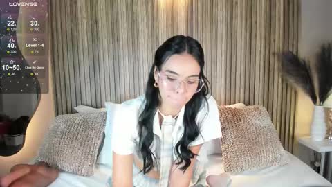 Snapshot of anahinclar chatting on October 2025 05:25:02 PM Anahin online show from October 2025 05:25:02 PM