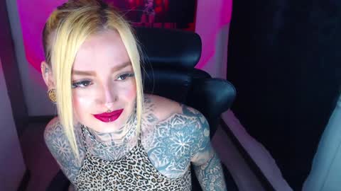 Snapshot of anai_gomez chatting on January 2025 07:11:01 PM Callme Mistress Ani online show from January 2025 07:11:01 PM