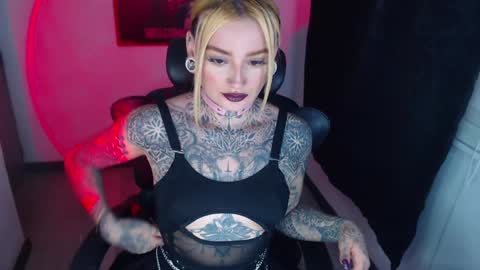 Snapshot of anai_gomez chatting on January 2025 08:32:01 PM Callme Mistress Ani online show from January 2025 08:32:01 PM