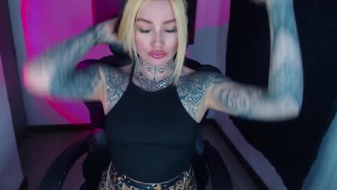 Snapshot of anai_gomez chatting on January 2025 09:39:02 PM Callme Mistress Ani online show from January 2025 09:39:02 PM