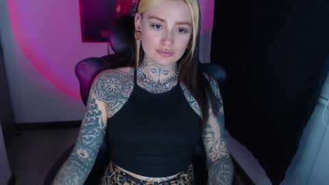 Snapshot of anai_gomez chatting on January 2025 12:42:01 AM Callme Mistress Ani online show from January 2025 12:42:01 AM