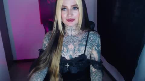 Snapshot of anai_gomez chatting on February 2025 09:53:02 PM Callme Mistress Ani online show from February 2025 09:53:02 PM