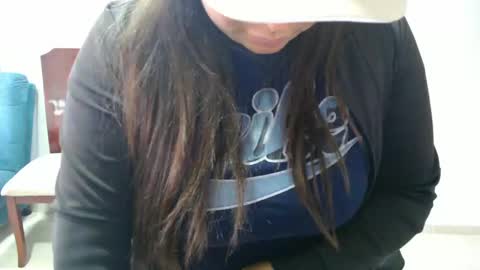 Snapshot of anaids_dam chatting on September 2025 01:36:01 PM anaids online show from September 2025 01:36:01 PM