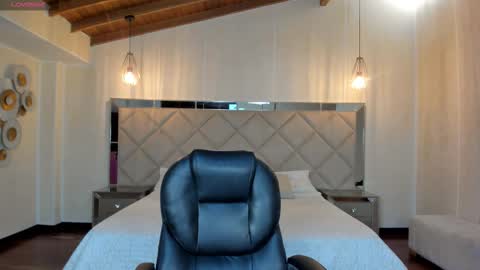 Snapshot of anaisnin1 chatting on October 2025 03:25:01 AM Anais Nin online show from October 2025 03:25:01 AM