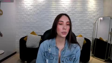 Snapshot of anaisnin1 chatting on November 2025 03:39:02 AM Anais Nin online show from November 2025 03:39:02 AM