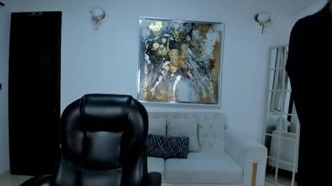 Snapshot of anaisnin1 chatting on November 2025 02:55:02 AM Anais Nin online show from November 2025 02:55:02 AM