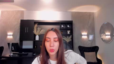 Snapshot of anaisnin1 chatting on November 2025 11:40:02 PM Anais Nin online show from November 2025 11:40:02 PM