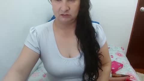 Snapshot of anamaria288 chatting on May 2026 01:39:01 PM anamaria288 online show from May 2026 01:39:01 PM