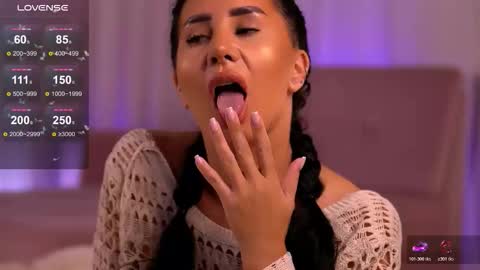 Snapshot of anarhodes chatting on October 2025 10:54:02 PM Anna online show from October 2025 10:54:02 PM