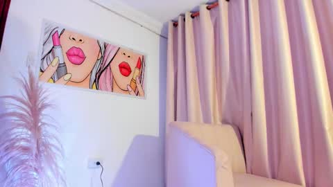 Snapshot of anaskinny chatting on February 2026 07:43:01 PM Ana online show from February 2026 07:43:01 PM