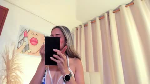 Snapshot of anaskinny chatting on February 2026 07:34:02 PM Ana online show from February 2026 07:34:02 PM