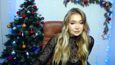 Snapshot of anastacyyellig chatting on December 2024 08:37:01 PM anastacyyellig online show from December 2024 08:37:01 PM