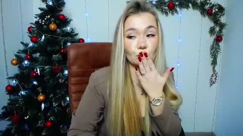 Snapshot of anastacyyellig chatting on December 2024 08:21:02 PM anastacyyellig online show from December 2024 08:21:02 PM