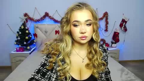 Snapshot of anastacyyellig chatting on December 2024 07:43:02 PM anastacyyellig online show from December 2024 07:43:02 PM