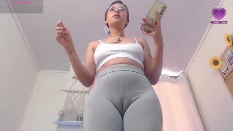 Snapshot of anastasia_gray12 chatting on December 2024 12:13:01 PM anastasia online show from December 2024 12:13:01 PM