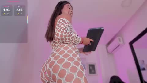 Ana online show from October 2025 07:38:02 PM