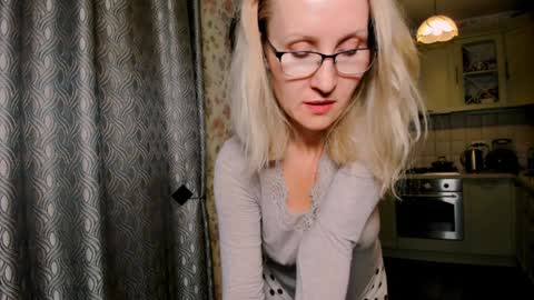 Anastasia online show from December 2024 01:32:01 PM