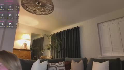 Anastasia online show from November 2025 08:56:01 PM