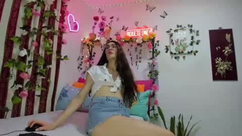 Snapshot of anasttaciia_21 chatting on October 2025 05:04:01 AM Independent online show from October 2025 05:04:01 AM