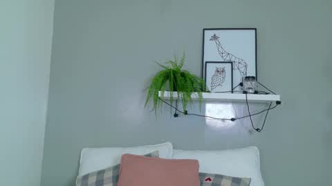 Kendra  online show from October 2025 10:23:02 AM