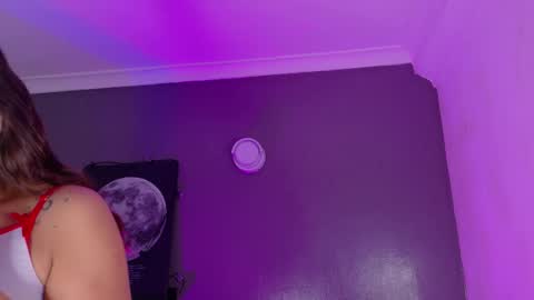 Kendra  online show from December 2025 10:32:02 AM