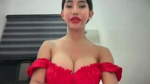 Snapshot of anawalters chatting on June 2026 10:17:02 AM anawalters online show from June 2026 10:17:02 AM