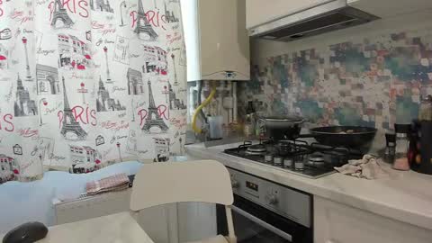 Andreea online show from February 2025 12:11:01 PM