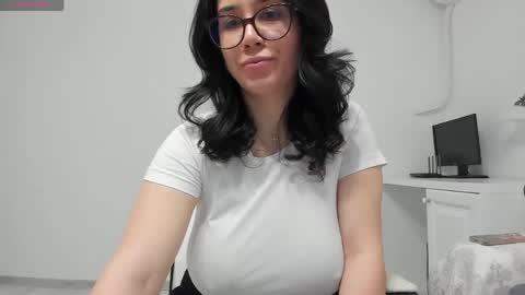 Andreea online show from April 2026 03:57:02 AM
