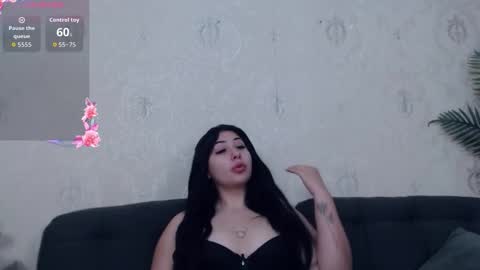 Snapshot of anaysdivine chatting on September 2025 03:40:01 AM Anays online show from September 2025 03:40:01 AM