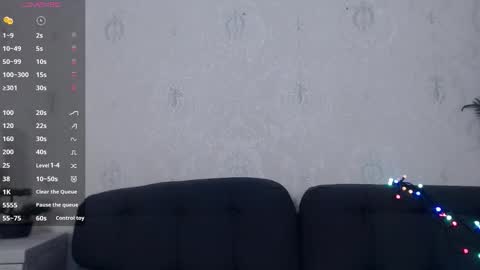 Anays online show from October 2025 03:05:02 AM