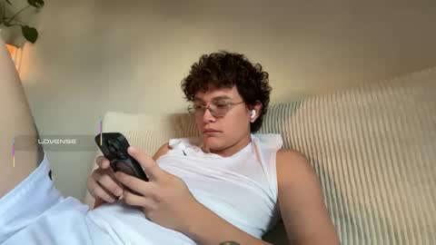 Snapshot of anddres_boss chatting on September 2025 09:25:02 AM Tell Me ANDRESS ----- online show from September 2025 09:25:02 AM