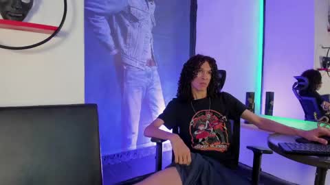 anddy_hugecock online show from May 2026 05:52:01 PM