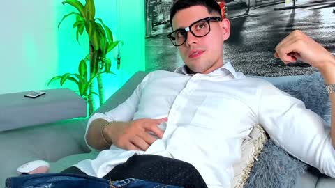 Snapshot of ander_perez chatting on January 2025 04:37:02 PM ANDER online show from January 2025 04:37:02 PM