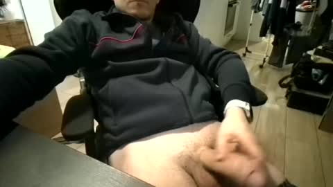 Snapshot of andre7760 chatting on March 2026 07:21:02 PM my skyp ericson1976 online show from March 2026 07:21:02 PM